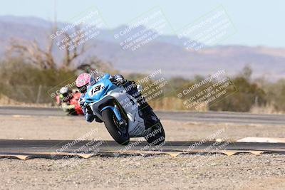 media/Dec-06-2025-CVMA (Sat) [[4a896cc04c]]/Race 4-Formula Middleweight/